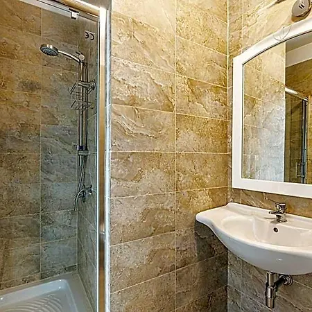 Szálloda Giulio Cesare 14, 3*