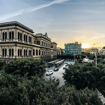 Giulio Cesare 14, Hotel Palermo