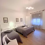 Giulio Cesare 14, Hotel 3*