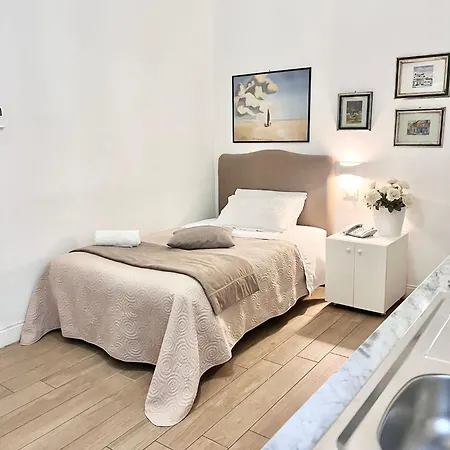 Giulio Cesare 14, Hotel
